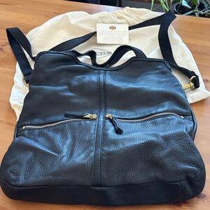 Fossil Black Leather Zip-Front  Tote